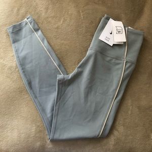 NWT Sz:M Nike Yoga Luxe 7/8 Grey Tights/Leggings